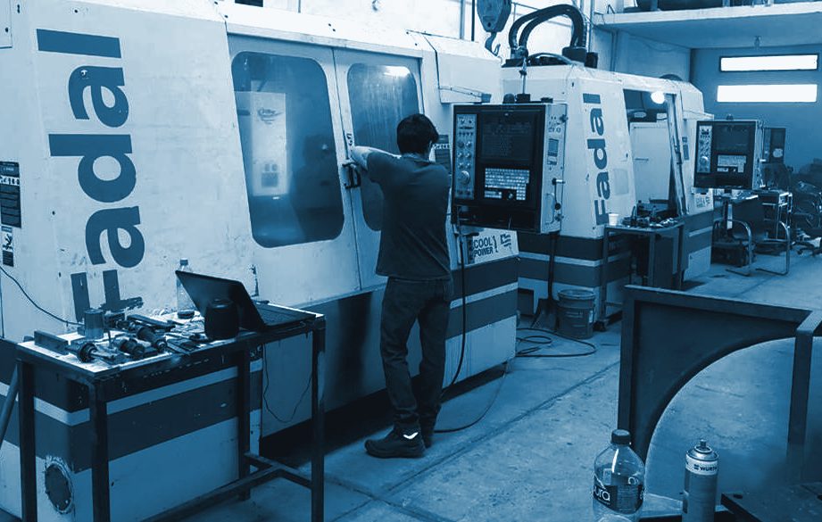 Taller de maquinado CNC de Grupo Roca en Guadalupe, Nuevo León